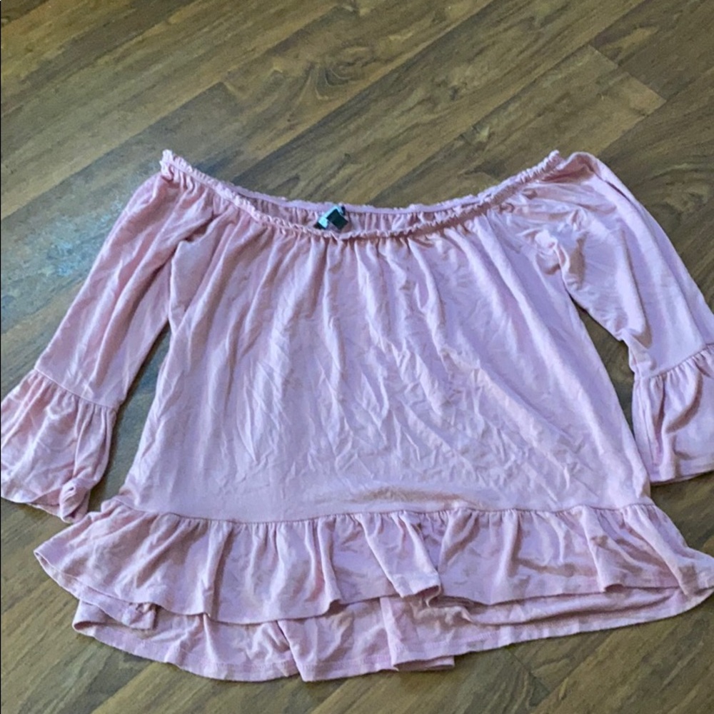Dillard’s women’s shirt